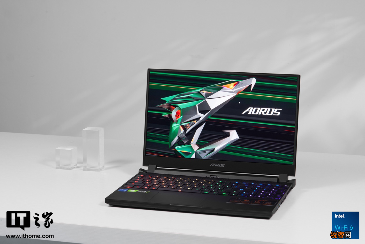 酷睿i7游戏本参数配置 技嘉AORUS 15P XD价格