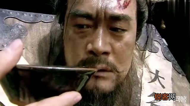 林冲卢俊义武松都犯罪发配,他们是同门师兄弟,谁的表现最硬气？
