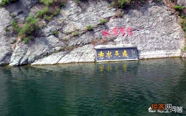 为什么有的人喜欢在济南的砚池游泳？