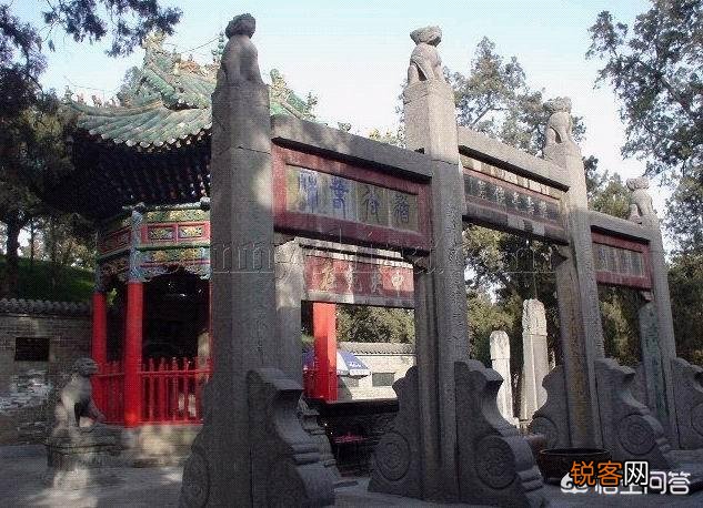 头葬河南,身葬湖北,摸金校尉敬而远之,关羽墓为什么千年未盗？