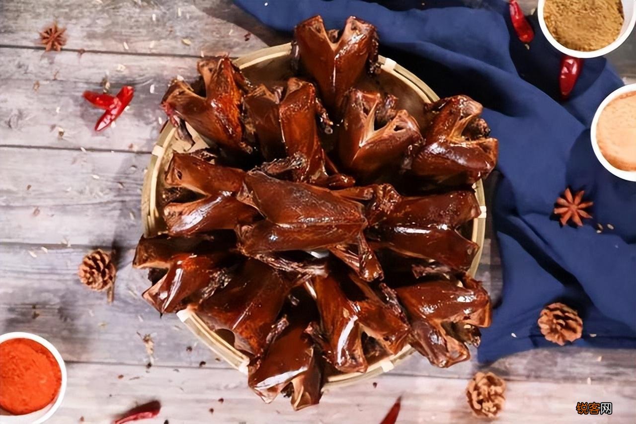 哪几种人不能吃鸽子 常吃鸽子肉有哪些好处