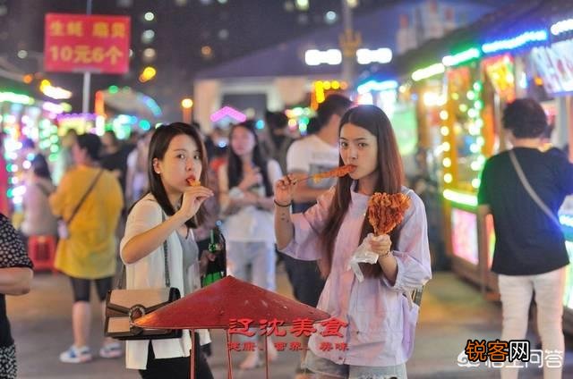 晚上想在夜市摆摊,请各位大神指点一下,卖点什么呢？