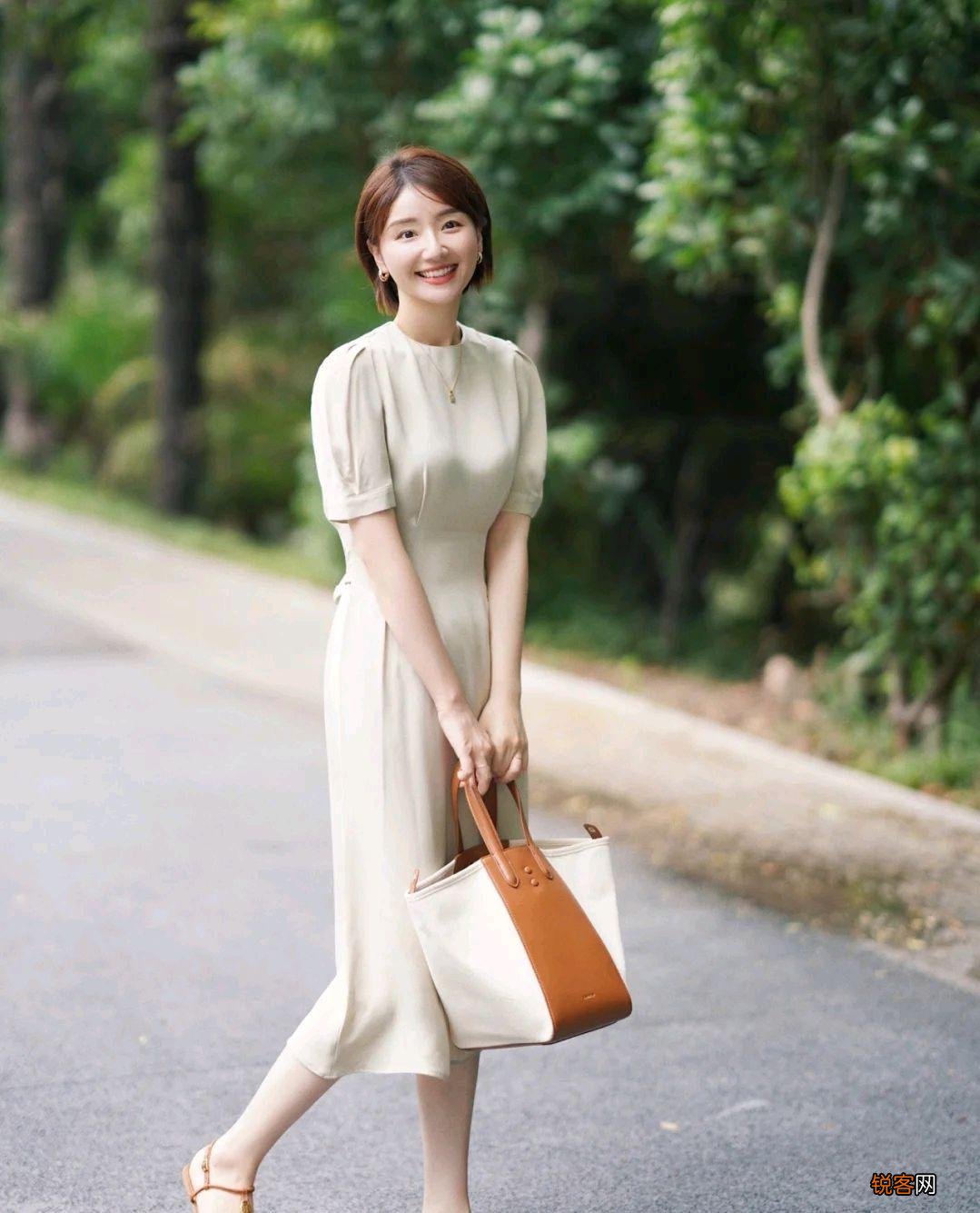 黄黑皮肤适合穿什么颜色的衣服 轻松打造显白穿搭