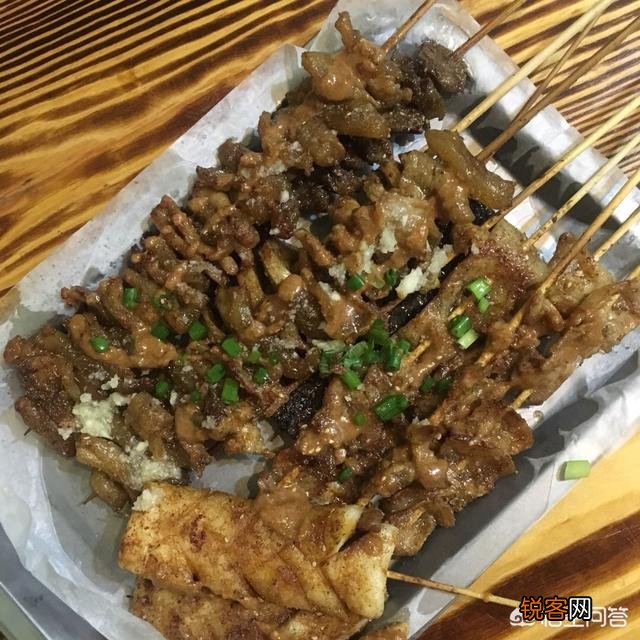 用名字做招牌,只有泉州吃货才懂的小摊美味,是如何叱咤美食圈？