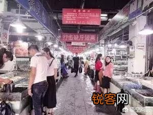 小摊贩缺斤少两屡禁不止,该怎么办？