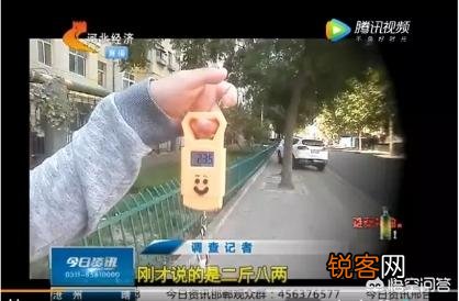 小摊贩缺斤少两屡禁不止,该怎么办？