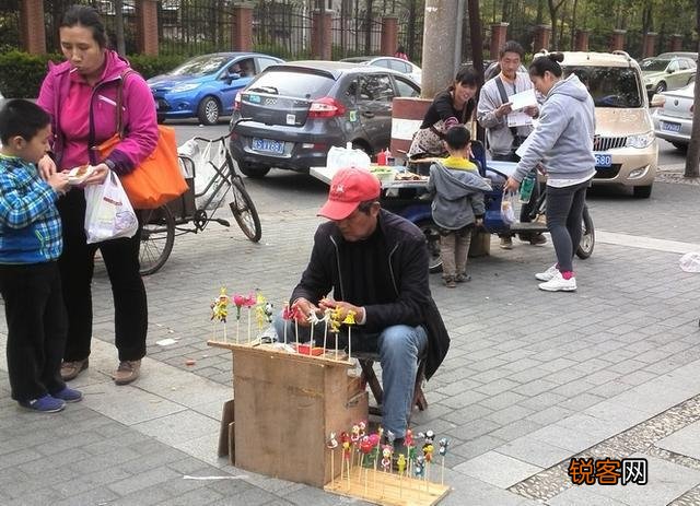 摆摊卖什么好？