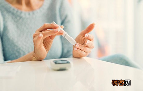 一呈现这症状，马上去病院！千万别磨蹭