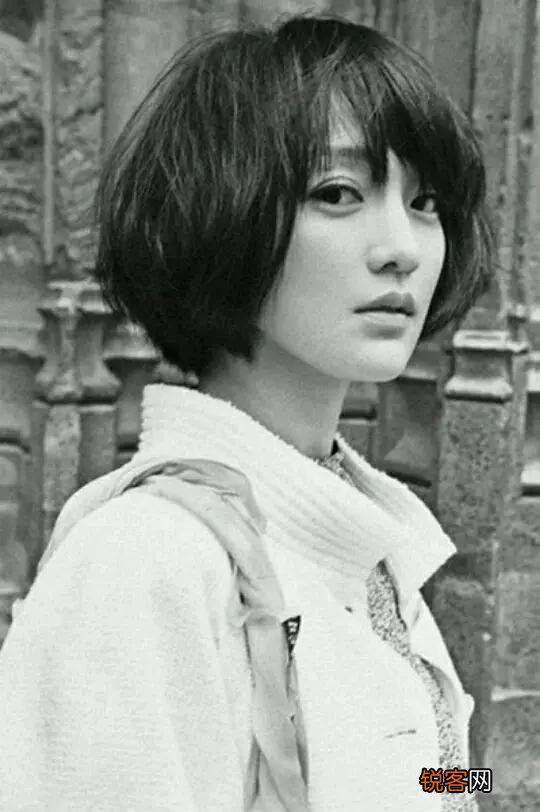 你觉得大陆女演员,综合实力排行榜,前五名有谁？为什么？