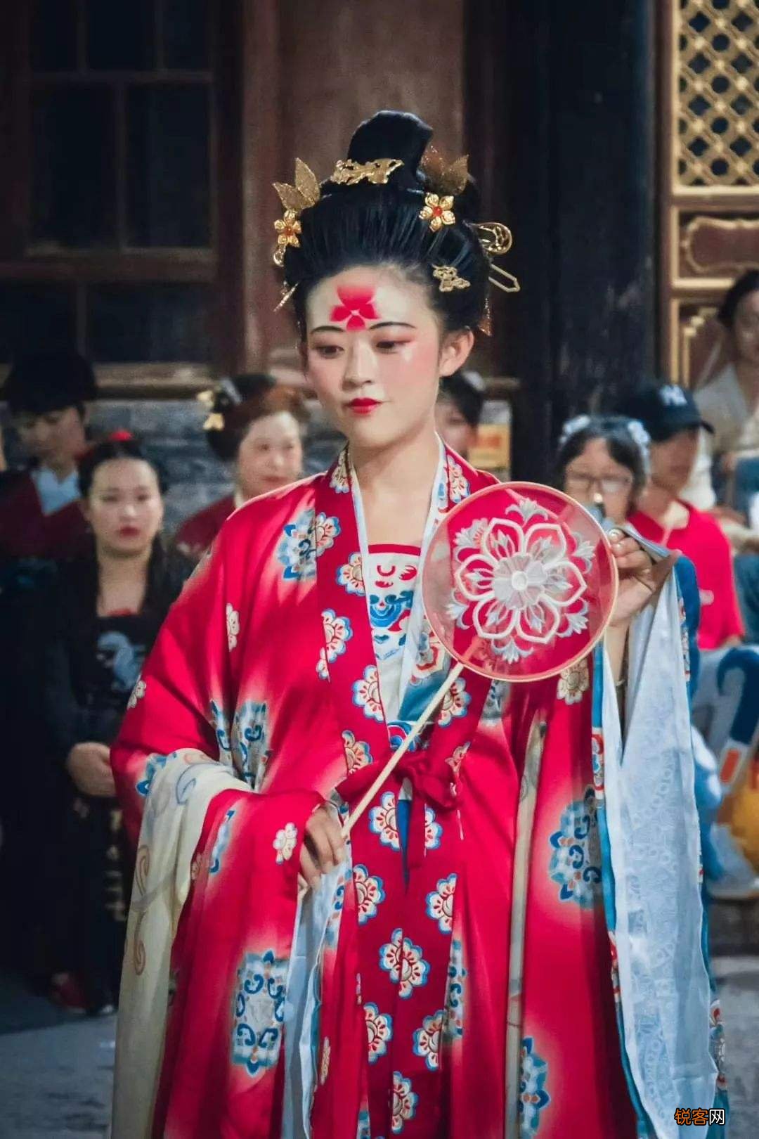 古式婚纱叫什么名字 婚纱在古代是什么样子
