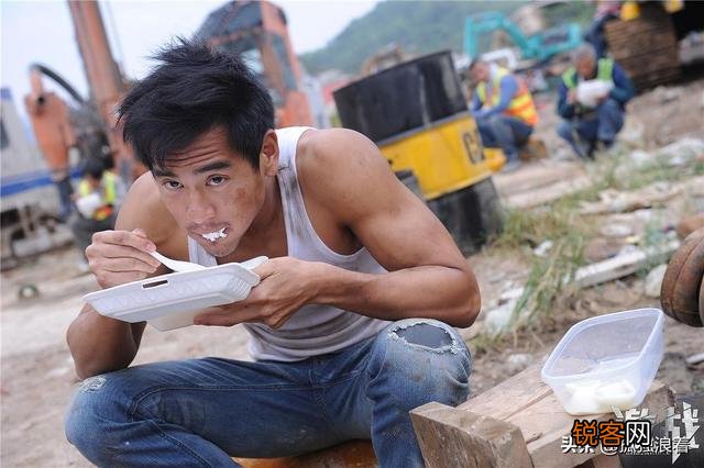 你觉得彭于晏算是实力派演员吗？