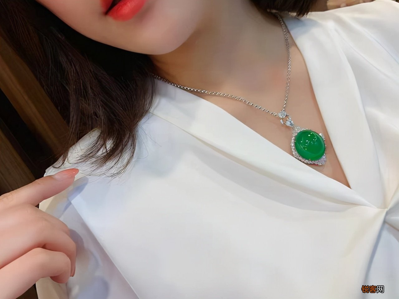 翡翠和玉的区别是什么？哪一个更好？