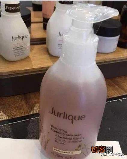 额头闭口长不停,用什么洗面奶护肤比较好？