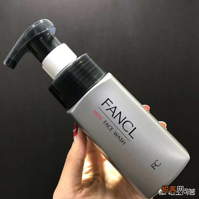 怎么挑选男士洗面奶？