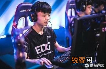 lol里面哪个adc最强势？