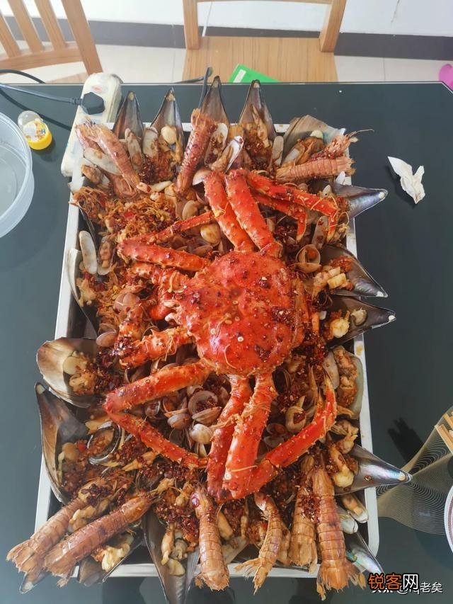 本人现在有2000平米厂房,想开个工厂有没有合适的项目推荐？
