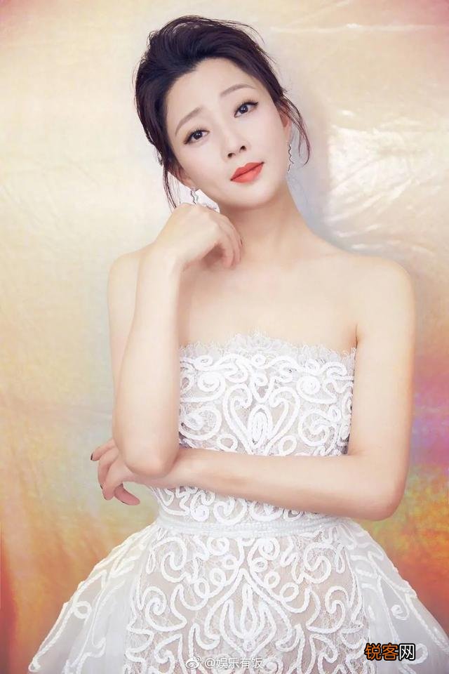 42岁的殷桃和秦岚,她们为了身材有多拼？