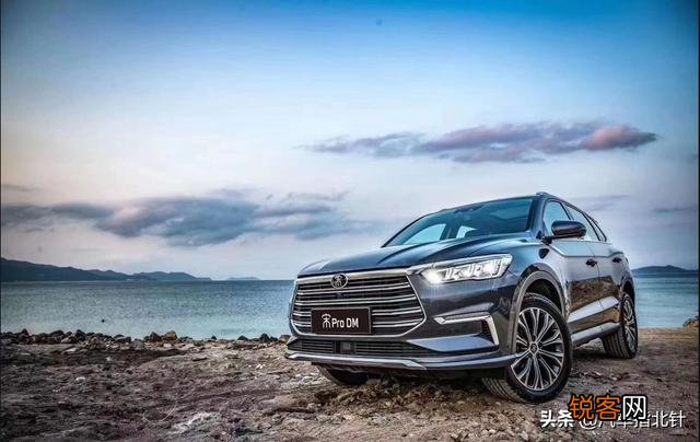 10万以内,内饰好一点最好空间大点的车有吗？