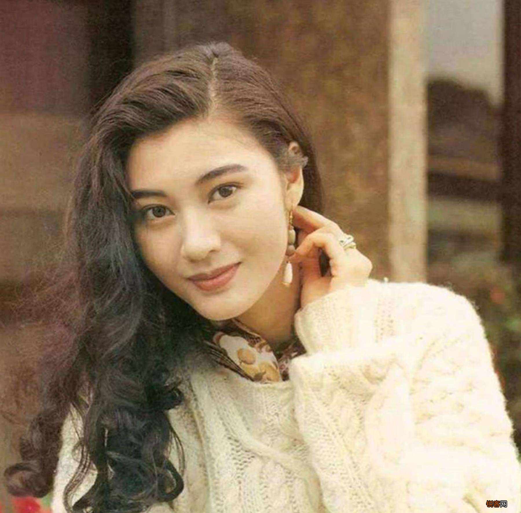长脸型适合什么样的发型 轻松提升颜值