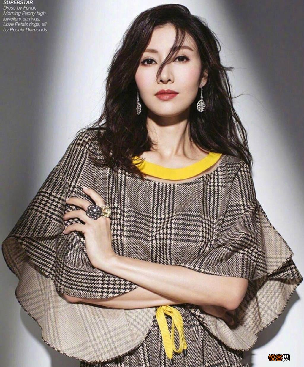 长脸型适合什么样的发型 轻松提升颜值