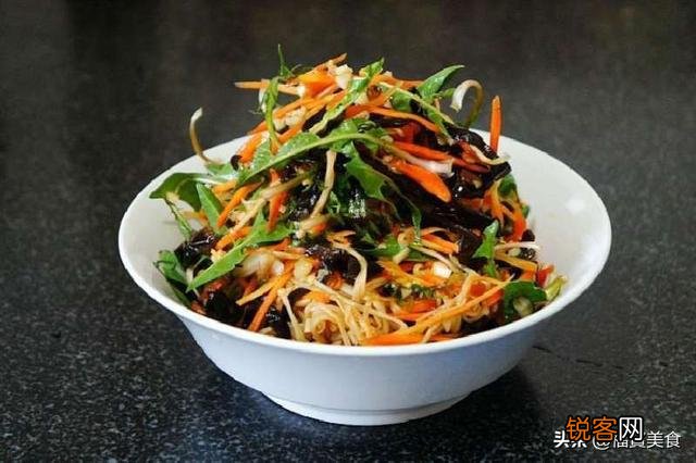 如图 农村到处可见的黄花多汁的野菜能食用吗？？