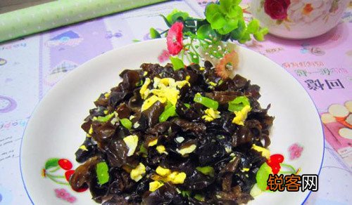 木耳和什么菜是绝配