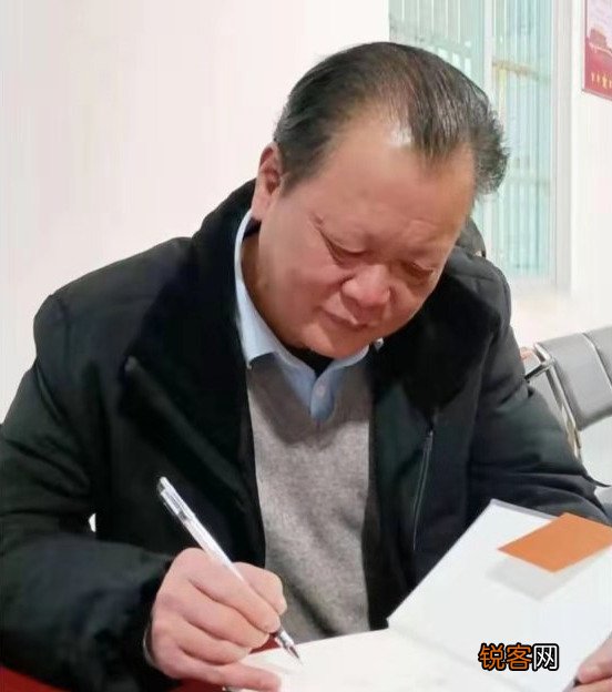 许碧霞诗词 江山更迭，人心向背，左右乾坤 散曲十首