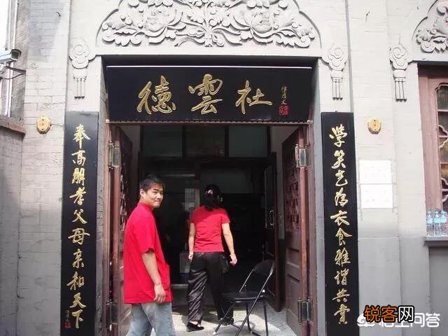 当初跟着孙越转投德云社的“艺馨社”成员,现在的相声水平和在德云社的地位都怎么样了？