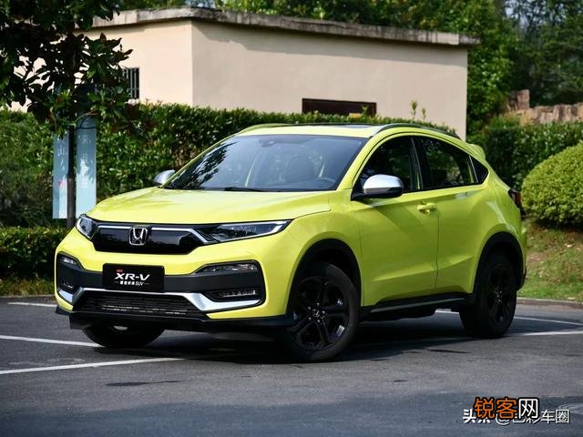 本人15万预算落地车,请车神们推荐几款车！轿车和越野都推荐下,要求稳定性好,省油？