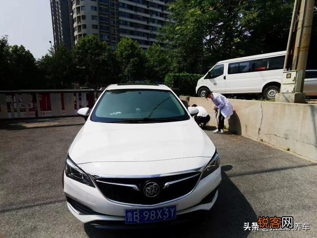 有车主能帮我推荐下10万以内的国产车小型家轿吗？