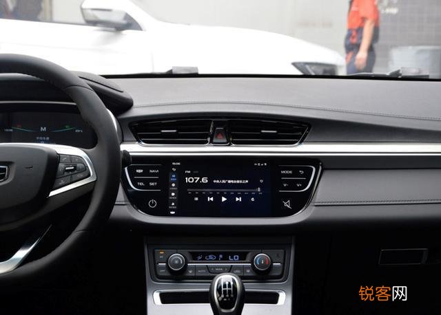 有车主能帮我推荐下10万以内的国产车小型家轿吗？