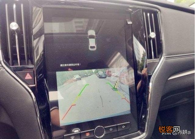 想买一辆落地10万左右的小轿车,有什么推荐吗？
