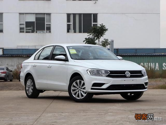 普通上班族买辆经济实惠轿车,10万左右,可以推荐一下吗？