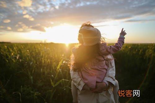 女人离婚后最在乎什么 往往最在乎两样东西