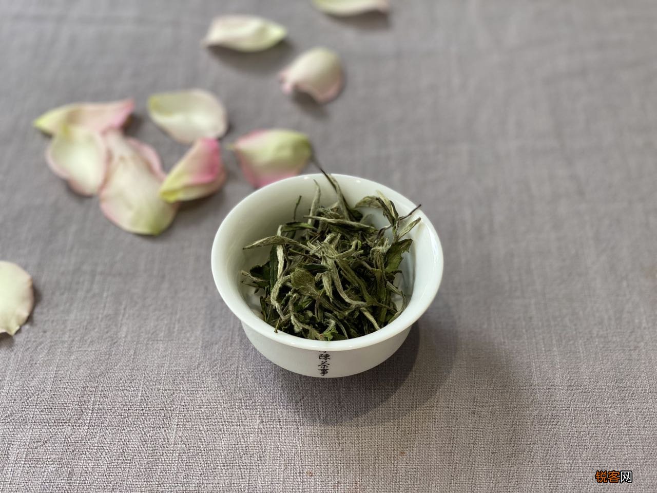 泡茶用什么杯子好啊 不同的茶选择不同的杯子