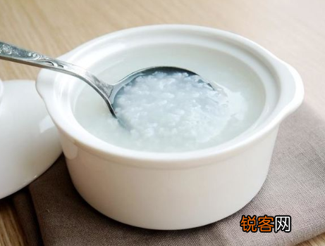 煮粥放多少水合适 掌握3个要点，香浓黏稠比买的好