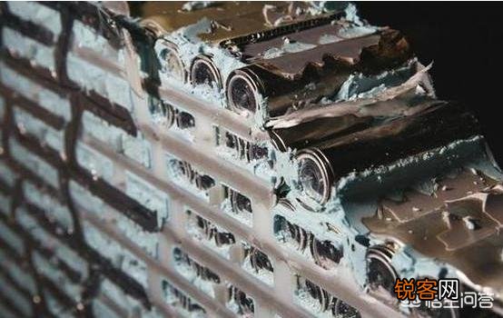 电动汽车锂电池哪个品牌好？