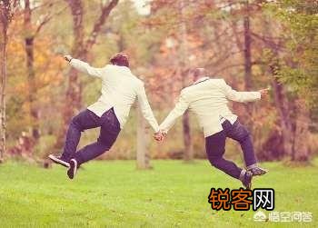 儿子17,高二发现他有同性恋,该怎么办？