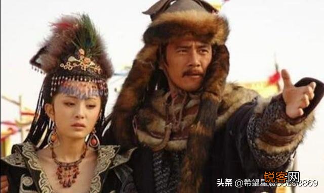王昭君为什么出塞,是自愿还是被迫？