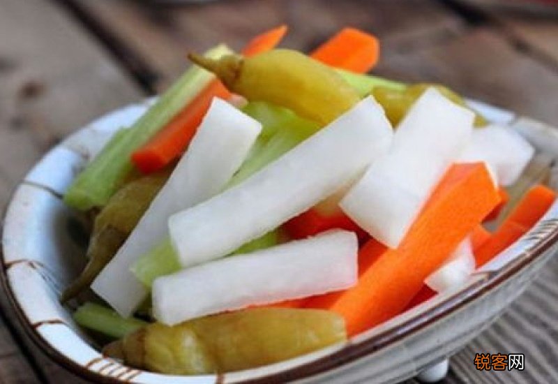 白萝卜不宜与7种食物一起吃香菇和豆腐一起炖汤吗?