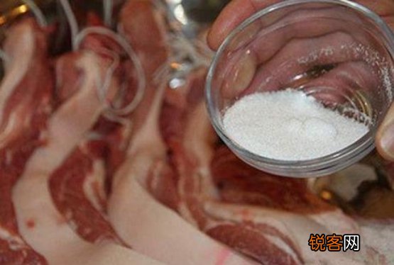 腌腊肉的制作方法及用料 腌腊肉一斤肉多少盐才合适