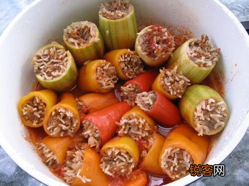 世界三大料理是法国料理、中华料理和什么？