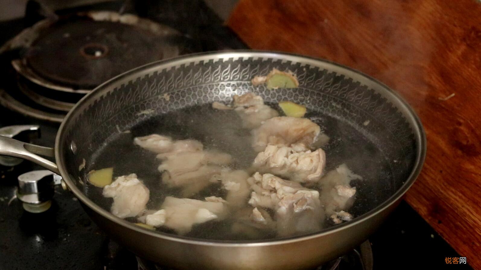 羊肉汤怎么炖更好喝 营养好喝没膻味