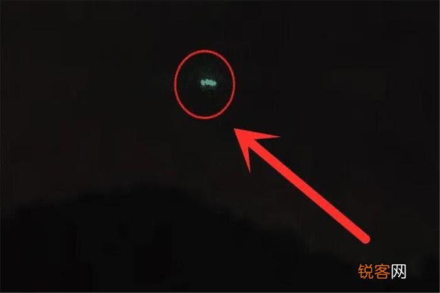 哥伦比亚上空发现不明物体,空中盘旋散发绿光,是外星人吗？