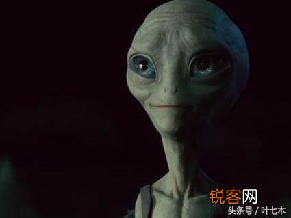 外星人穿不穿衣服？