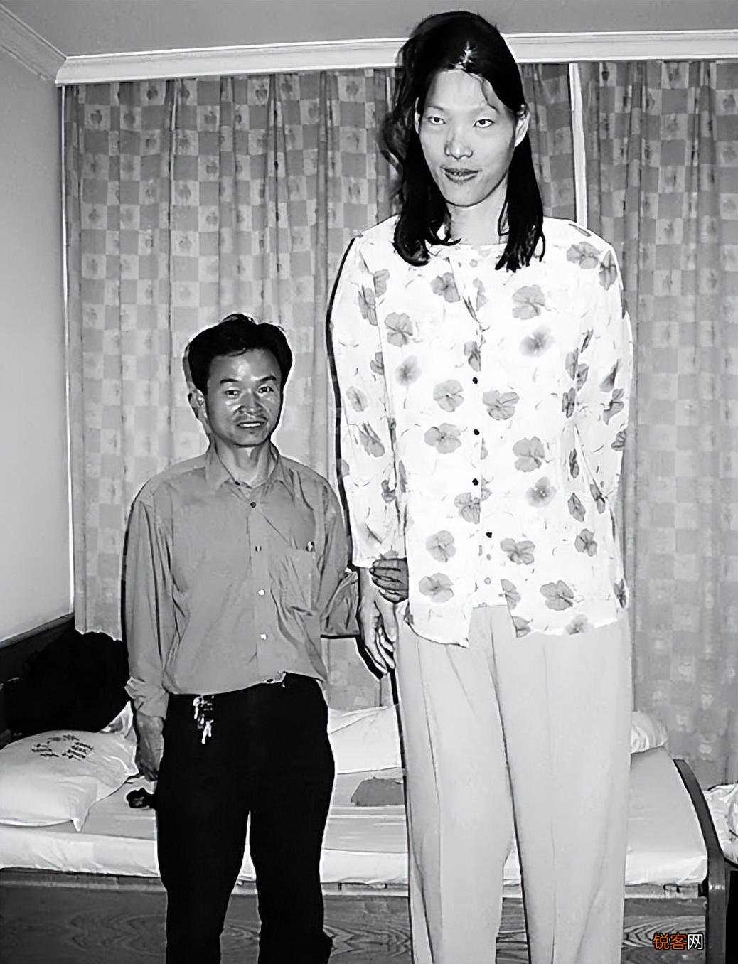 第一女巨人姚德芬 比姚明高10公分