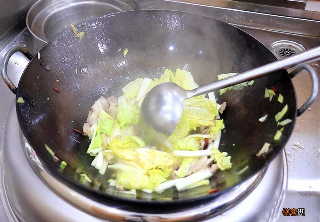 白菜炖粉条的做法 家常做法