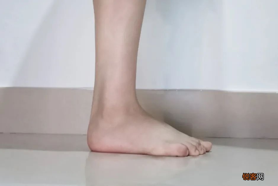 如何挑选适合自己的鞋子 教你如何根据自己的脚型，挑选ZUI合适的鞋子