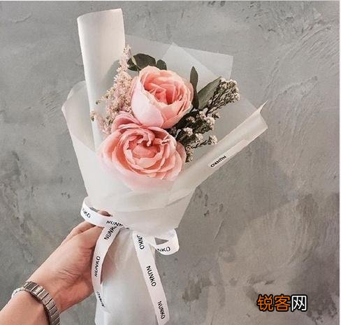 写给女朋友的浪漫情书 句句饱含深情