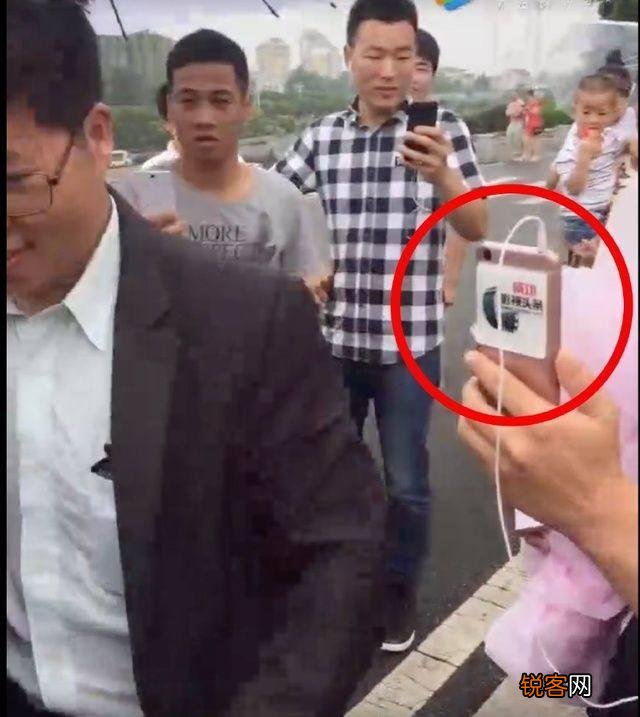 快手网红求婚迪丽热巴！是真爱？还是炒作？